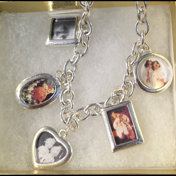 Charm bracelet - Picture 5 of 5